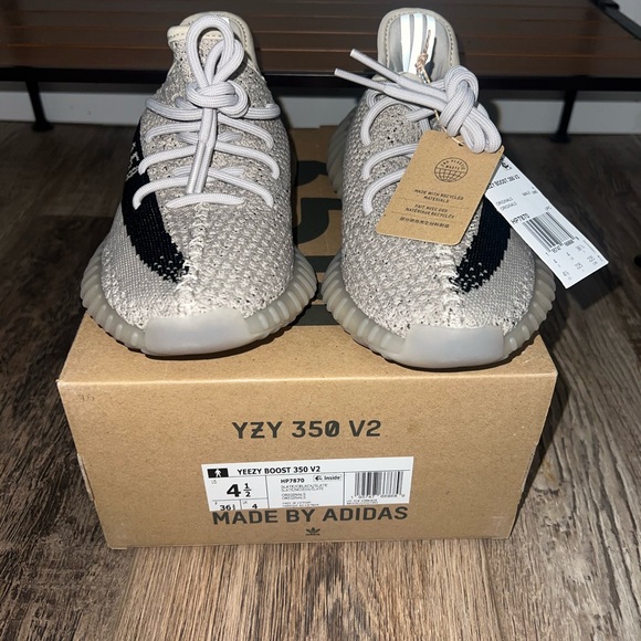 Adidas Kids Yeezy Boost 350 V2 - Cream and Black